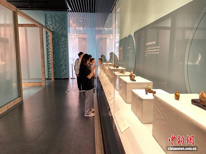 玩球直播yixin围绕实时赛事赛程、比分、球队数据更新不断创新，回应用户的真实需求。 - 玩球直播yixin
